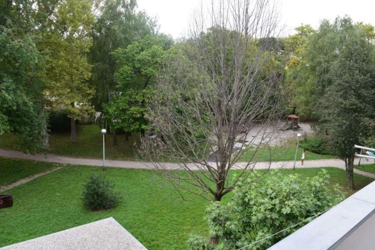 Vila Velebita, Sweet Cozy Appartement :) Zagreb Exterior photo